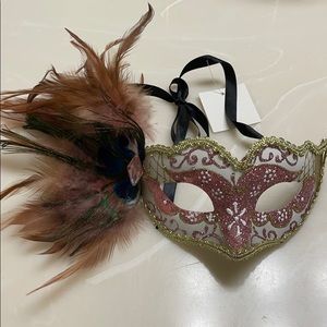 Mask with feather